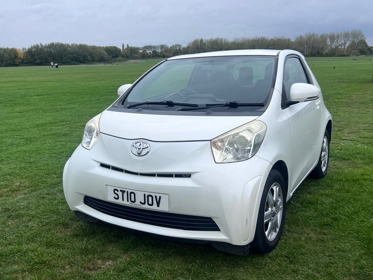 Toyota, IQ, Hatchback, 2010, Manual, 998 (cc), 3 doors