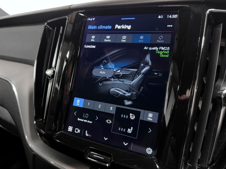 2021 Volvo XC60 R-Design Pro T8 AWD (390 hp) Auto ESTATE Petrol/Electric Hybrid Automatic