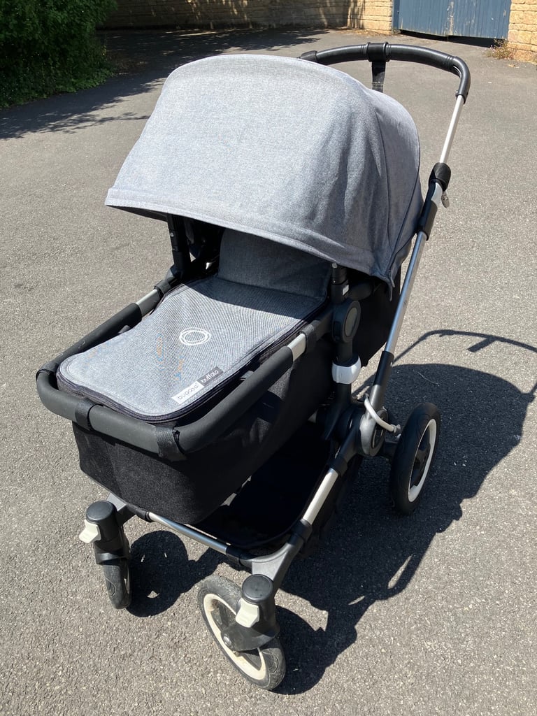 image for Bugaboo Buffalo carrycot and seat pushchair