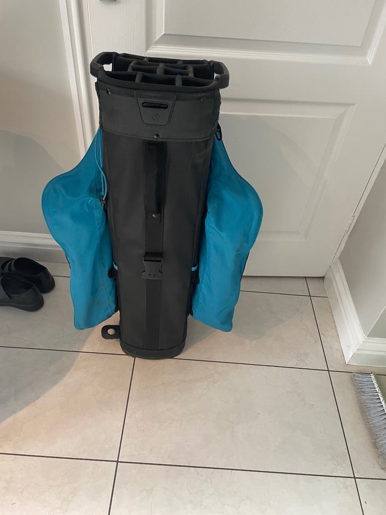 Ping Pioneer monsoon light cart bag with a large ping brolly