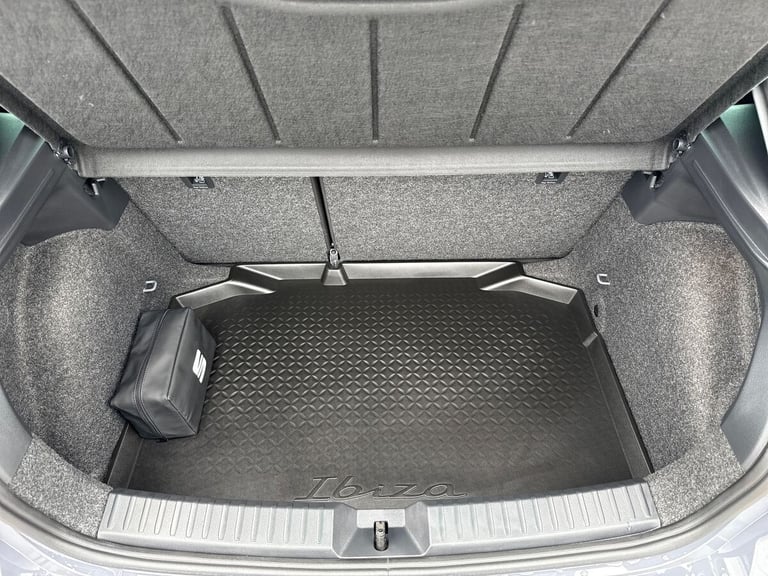 2025 SEAT Ibiza 1.0 TSI 115 FR Black Edition 5dr HATCHBACK PETROL Manual