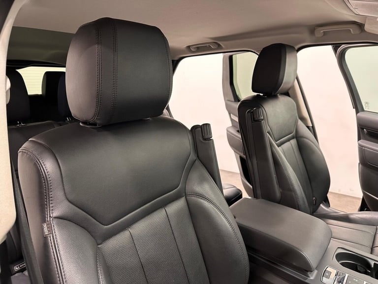 2020 Land Rover Discovery 3.0 SD V6 SE SUV 5dr Diesel Auto 4WD Euro 6 (s/s) (306 ps) ESTATE Diese...