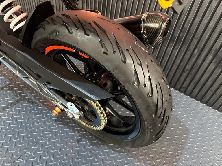 2020 KTM 125 Duke 125 Euro 4