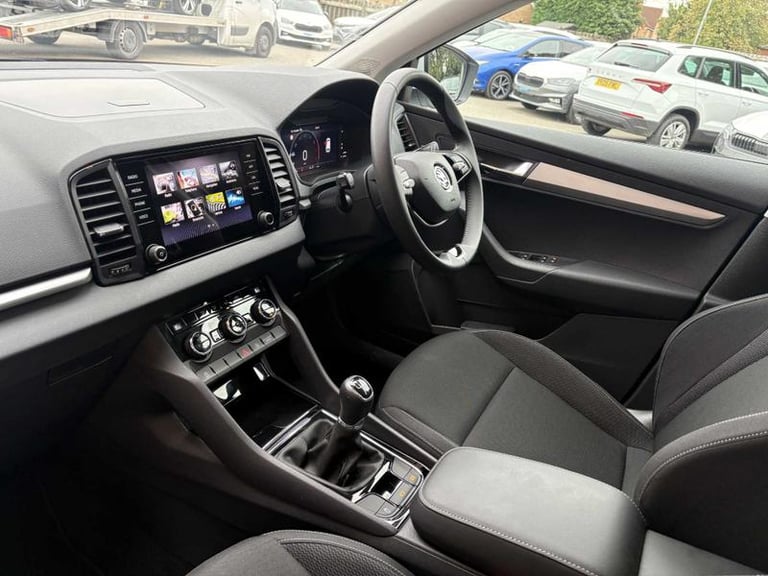 2025 Skoda Karoq 1.0 TSI 116 SE Drive 5dr Manual SUV Petrol Manual