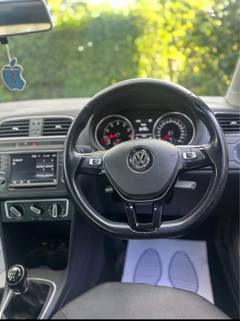 2014 Volkswagen Polo 1.0 SE 5dr HATCHBACK Petrol Manual