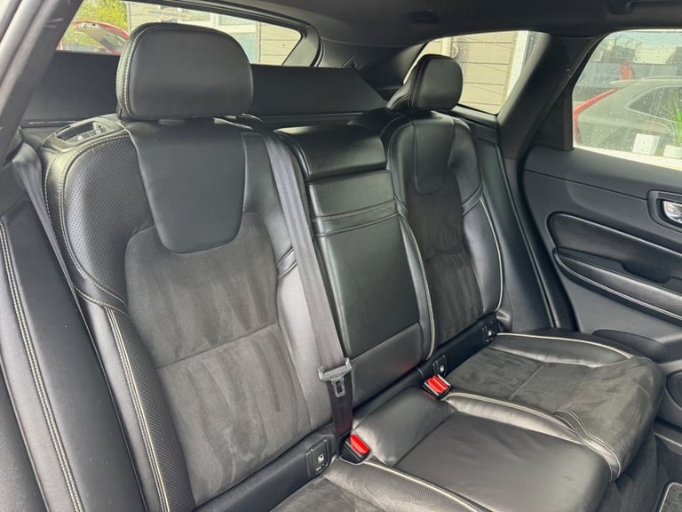 2018 18 VOLVO XC60 2.0 D4 R-DESIGN SUV 5DR DIESEL AUTO AWD EURO 6 (S/S) (190 PS)