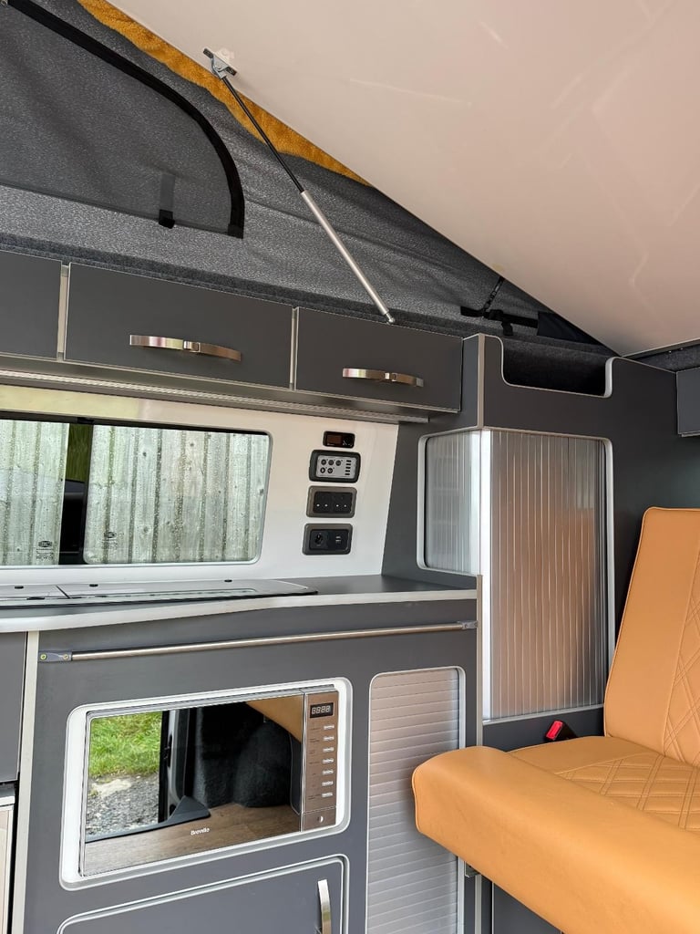 2019 Volkswagen Camper Pop top,88000 miles 4 berth 4 belts