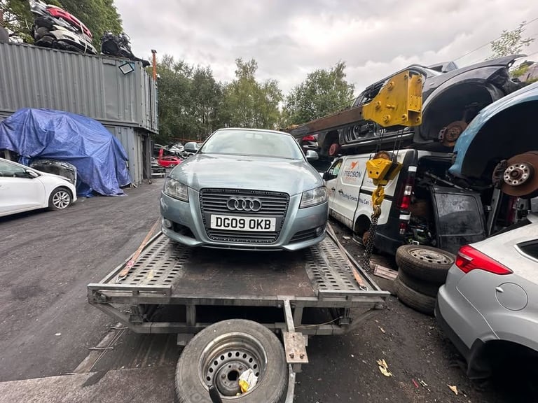 AUDI A3 2009 2.0 DIESEL BREAKING FOR PARTS