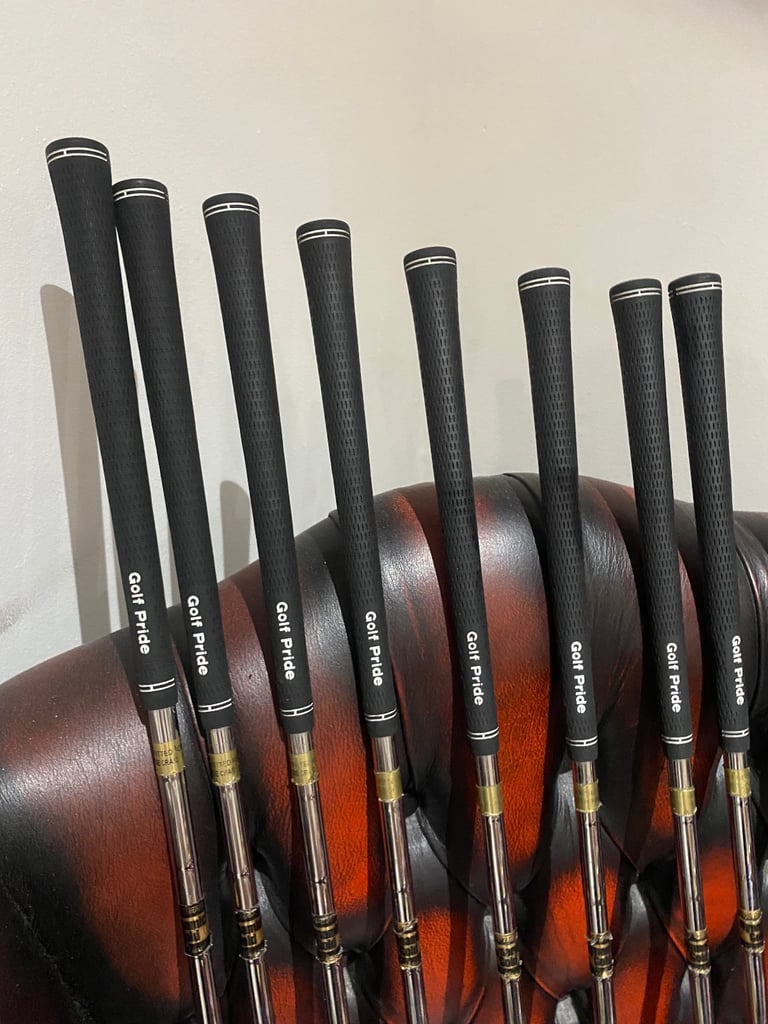 Titleist Irons, DCI, New grips 