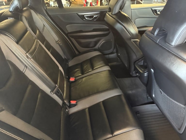  Volvo V60 2.0 D4 [190] R DESIGN Pro 5dr Auto Diesel