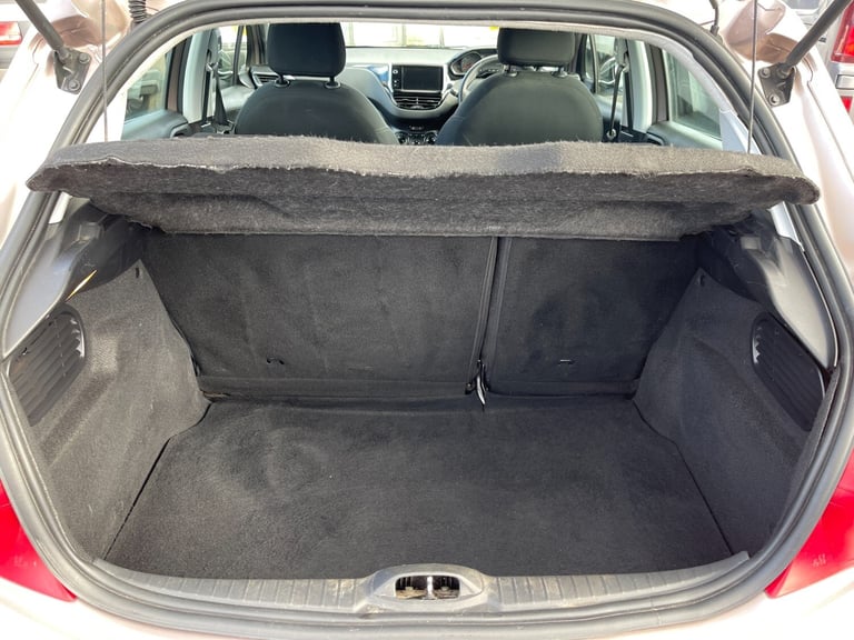 2014 Peugeot 208 ACTIVE 5-Door Petrol