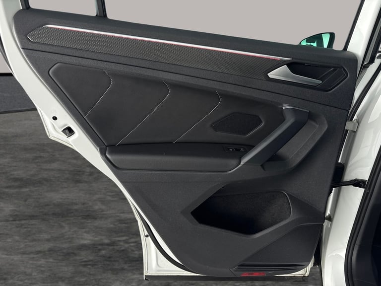 2021 Volkswagen Tiguan 1.5 TSI R-Line SUV 5dr Petrol DSG Euro 6 (s/s) (150 ps) - LED - HEATED SEA...