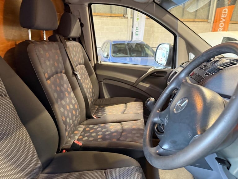MERCEDES-BENZ VITO 2.1 111CDI Compact Panel Van SWB 5dr 2009