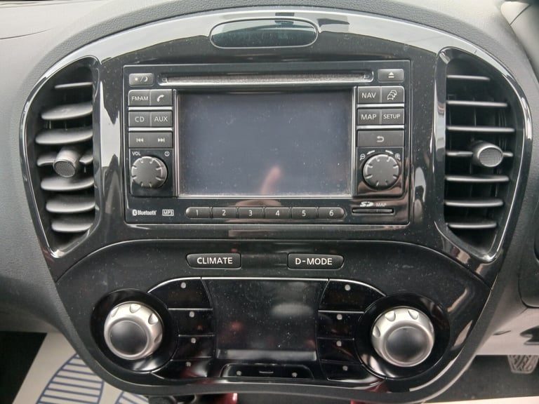 2011 Nissan Juke 1.6 Acenta 5dr [Premium Pack] HATCHBACK Petrol Manual