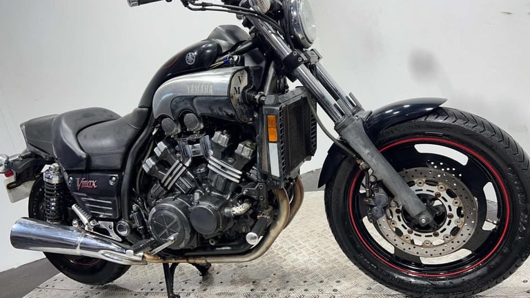 Yamaha Vmax [Phone number removed]K RUNNING PROJECT BIKE SPARES OR REPAIR CLASSIC CRUISER