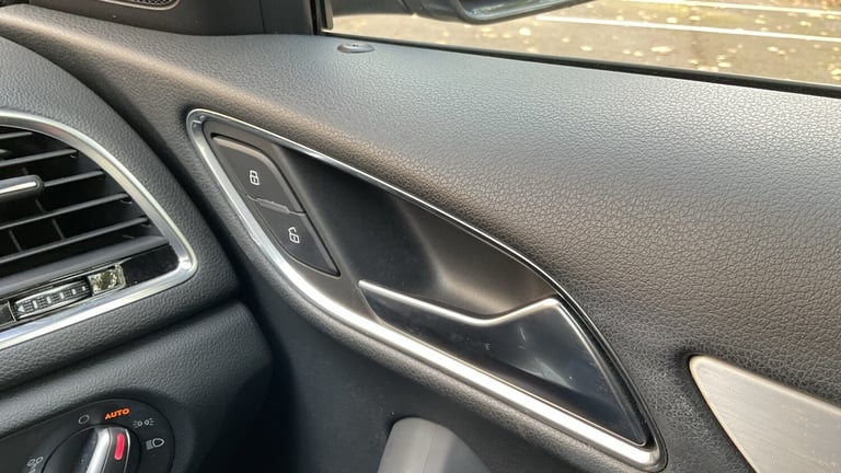 2016 Audi Q3 1.4T FSI S Line Navigation 5dr S Tronic SUV Petrol Automatic