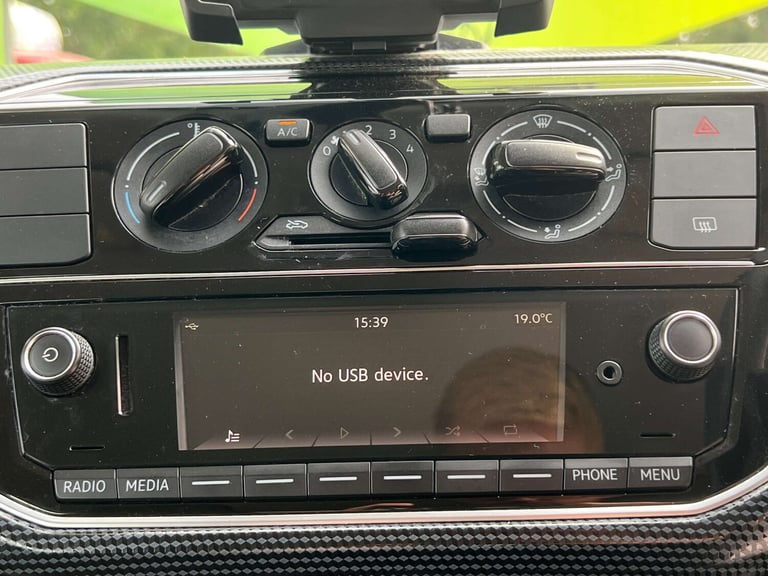 2017 Volkswagen up! 1.0 Move Up 5dr Hatchback Petrol Manual