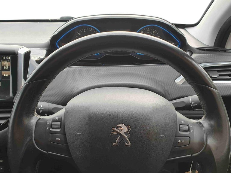 2015 Peugeot 2008 1.2 PureTech Allure 5dr Estate Petrol Manual