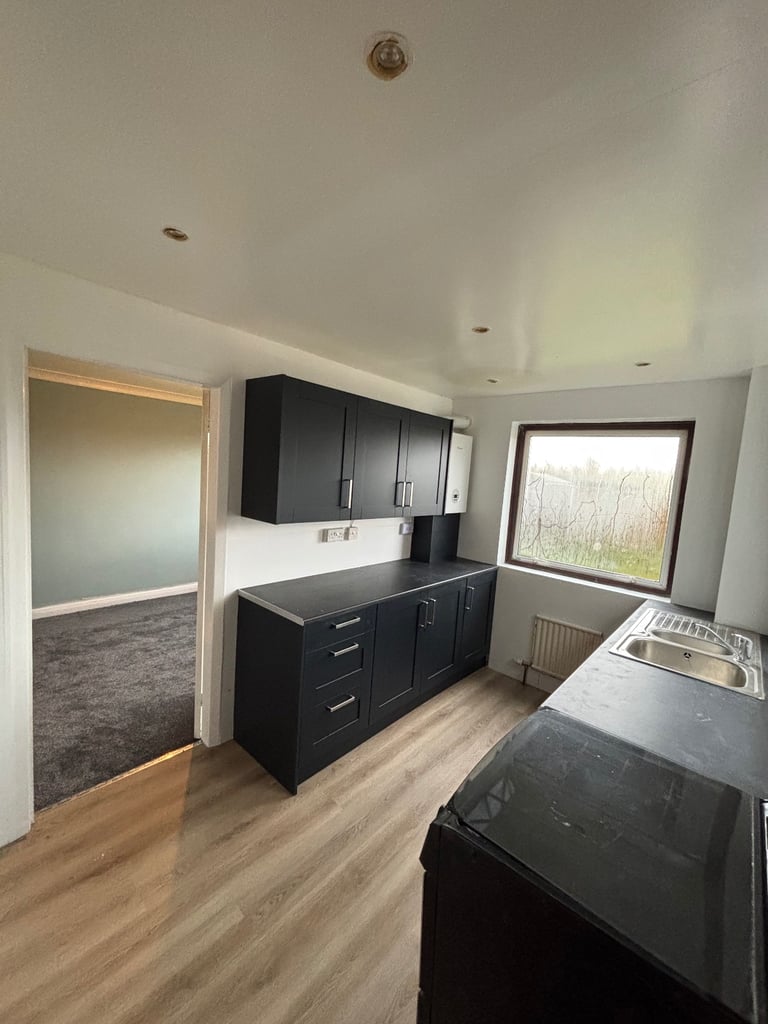 3-Bedroom detached house to rent in Perth. 