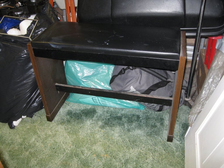 WOODEN PIANO STOOL SEAT BENCH CHAIR GUNNISLAKE PL18 9NA