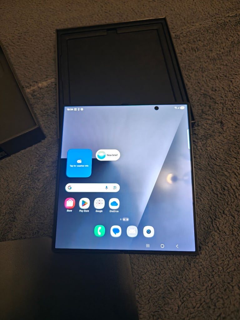 image for Samsung Galaxy Z Fold 7 256GB Jetblack, Unlocked