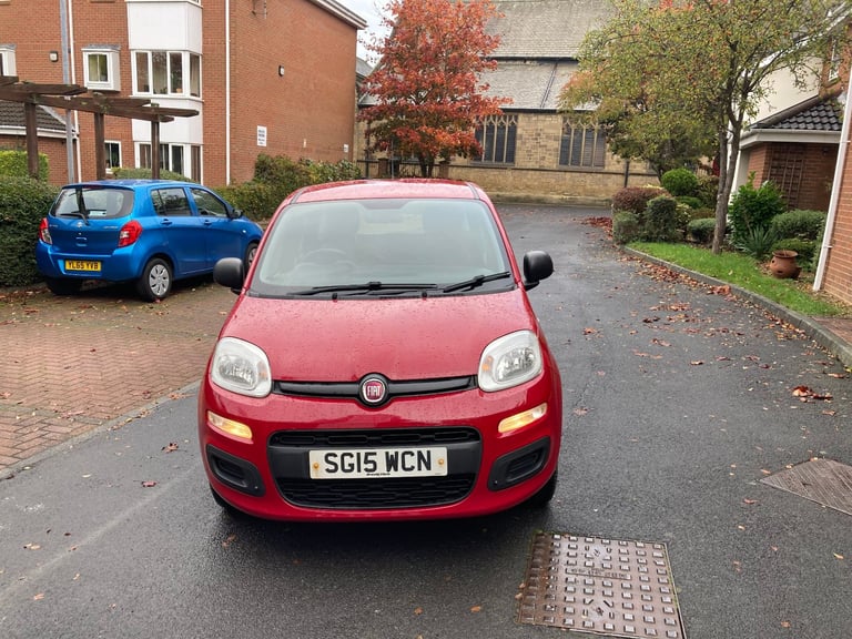 FIAT PANDA 1.2 POP 5 DOOR HATCHBACK,LOW MILEAGE NEW MOT £35 ROAD TAX