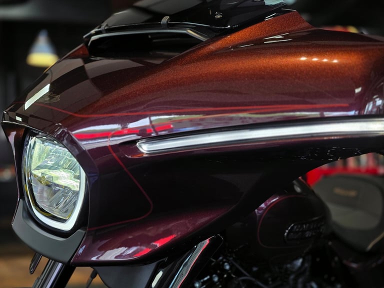 2025 HARLEY-DAVIDSON STREET GLIDE CVO FLHXSE 1982cc 121 650 MILE'S BAGGER