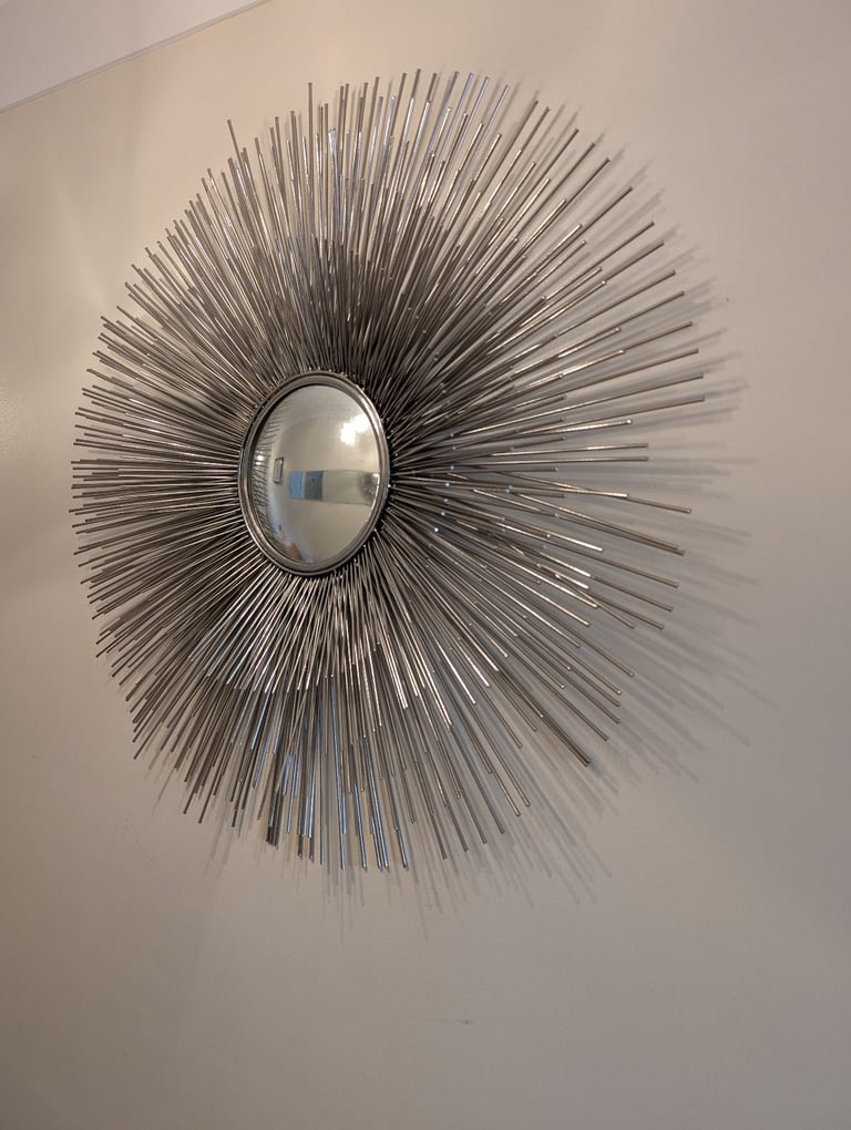 Gorgeous Decorative Sunburst Design Wall Mirror Priced To Sell