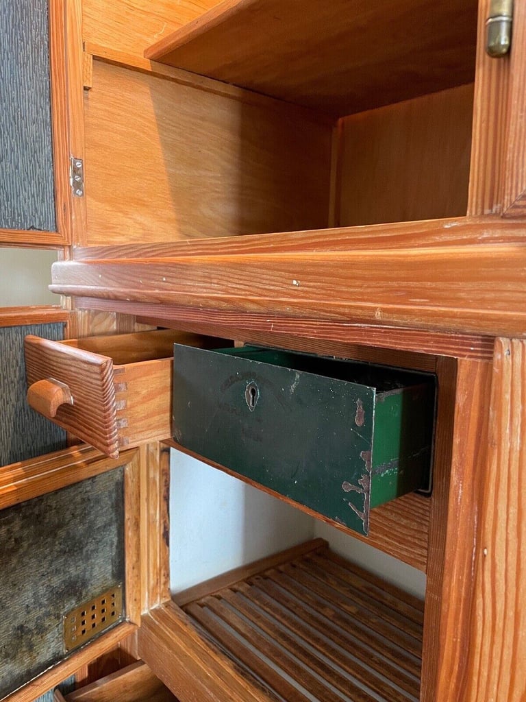 RARE VINTAGE KITCHEN CABINET FOR SALE