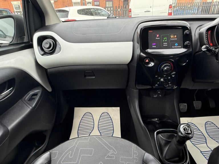 2015 Toyota AYGO 1.0 VVT-i x-pression x-wave 5dr Petrol Manual Euro 5 Euro 5 (68 ps) HATCHBACK Pe...