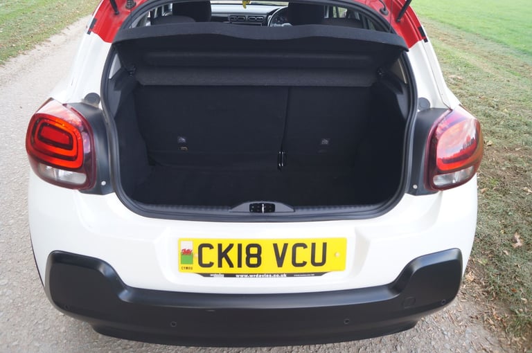 2018 Citroen C3 1.2 Petrol Flair Puretech S/S💥ULEZ FREE! 12-MOT 2-Owner 2-Key CarPlay