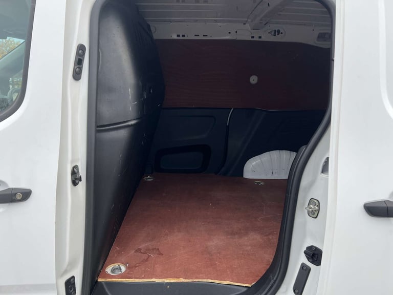 2020 Vauxhall Combo 1.5 Combo 2000 Sportive S/S Panel Van Diesel Manual