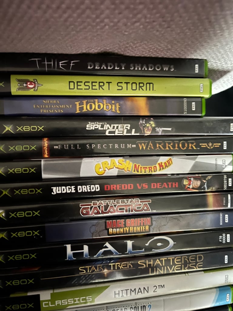 Retro Xbox original console with games & controllers