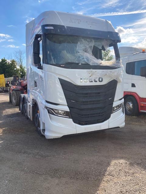 ***BREAKING *** Iveco 460 S-Way 6x2, Tipping Gear 20,000 KMS 