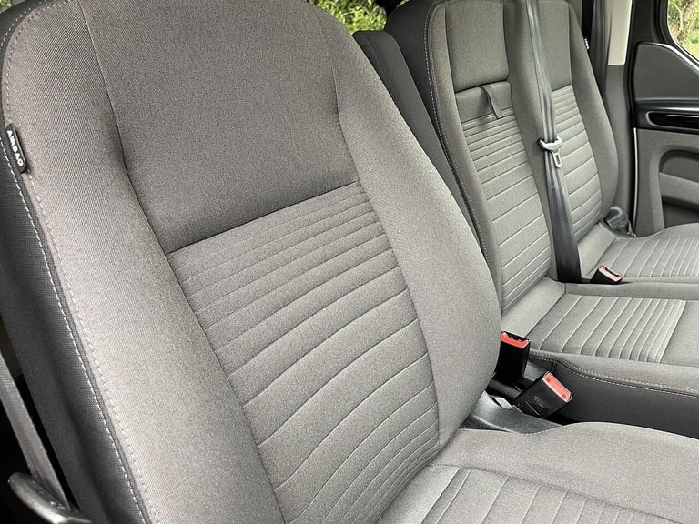 2020 Ford Tourneo Custom 2.0 320 EcoBlue Titanium Auto L2 Euro 6 (s/s) 5dr MPV Diesel Automatic