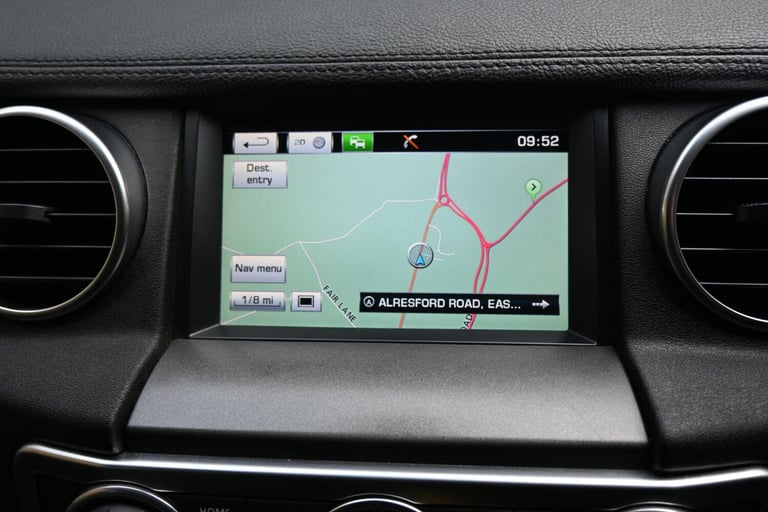 2016 Land Rover Discovery 4 3.0 SD V6 SE Auto 4WD 5dr PANEL VAN Diesel Automatic