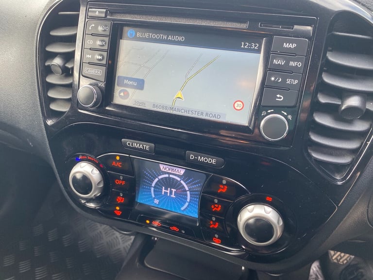 2014 Nissan Juke 1.5 dCi Tekna 5dr HATCHBACK Diesel Manual