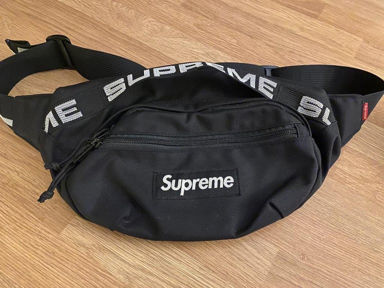 Supreme ss18 Waist Bag Fanny Pack purchased in 2019 - Depop