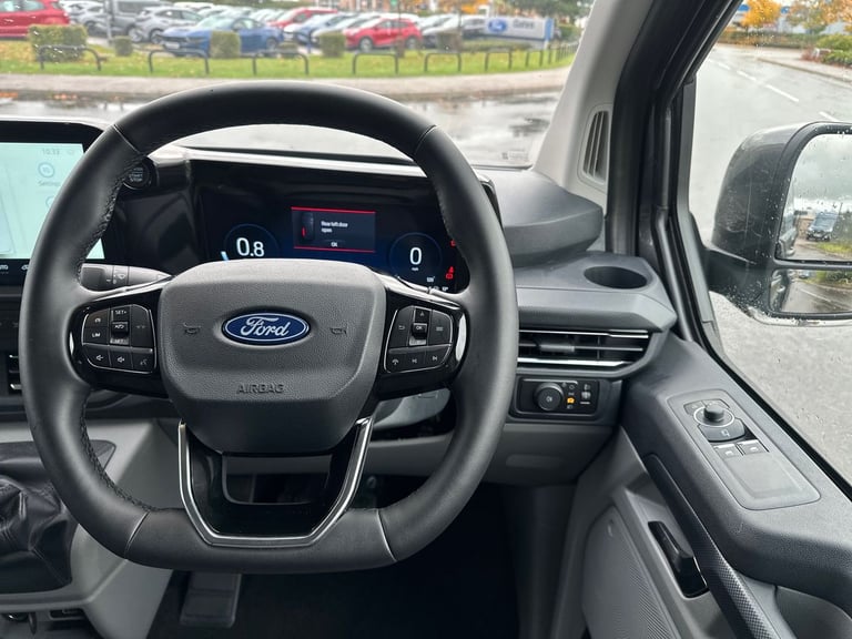 2025 Ford Transit Custom 320 LWB 2.0 Tdci Limited 136PS D/Cab Crew Bus Diesel Manual