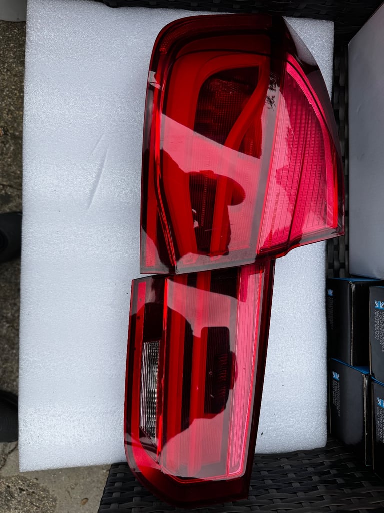 Set Rear lights genuine f30