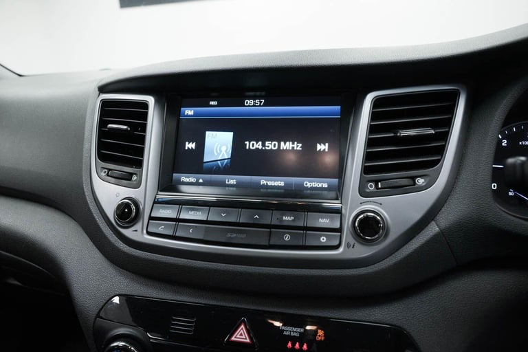  Hyundai TUCSON 1.7 CRDi Blue Drive SE Nav Euro 6 (s/s) 5dr Diesel Manual