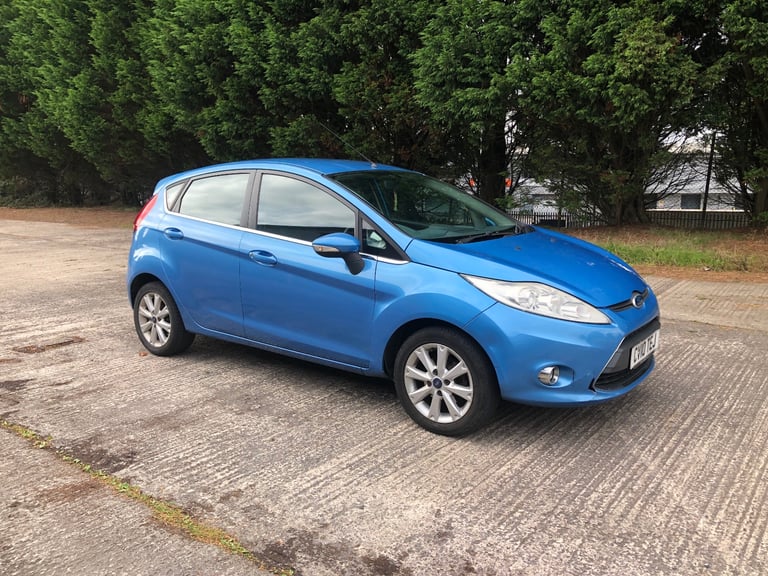Bargain Low Mileage Ford Fiesta 1.25 Zetec Petrol, June 2026 MOT, 2 Owners, recent service