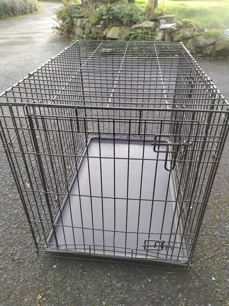 Medium dog cage 