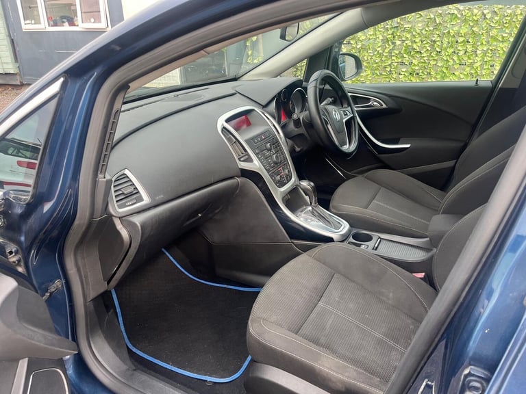 2011 Vauxhall Astra 2.0 CDTi 16V SRi 5dr Auto ESTATE Diesel Automatic