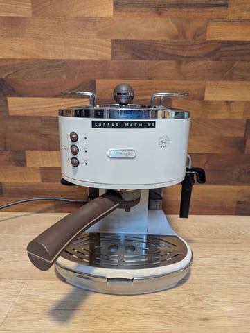 Delonghi Espresso Machine in Ringmer, East Sussex Gumtree