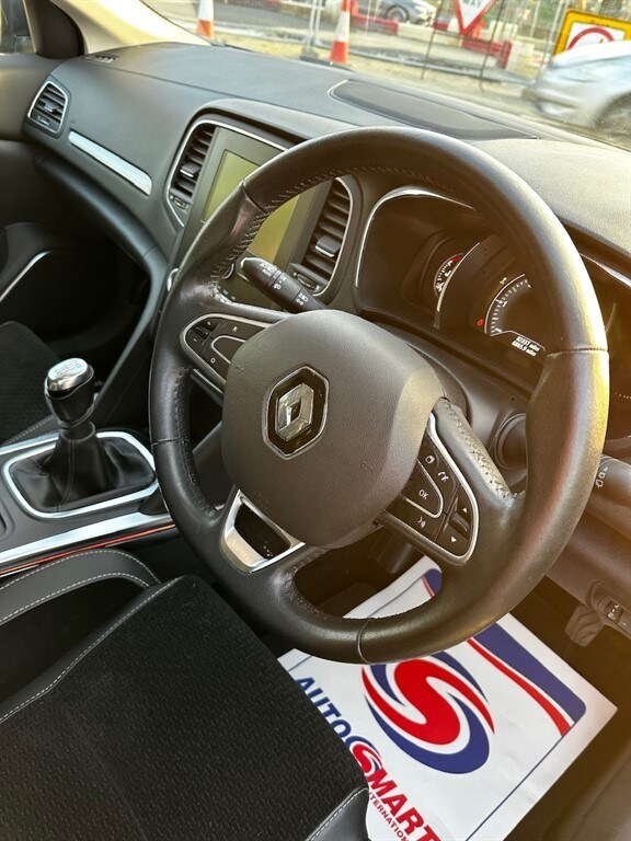 2017 Renault Megane 1.5 dCi Dynamique Nav 5dr HATCHBACK DIESEL Manual