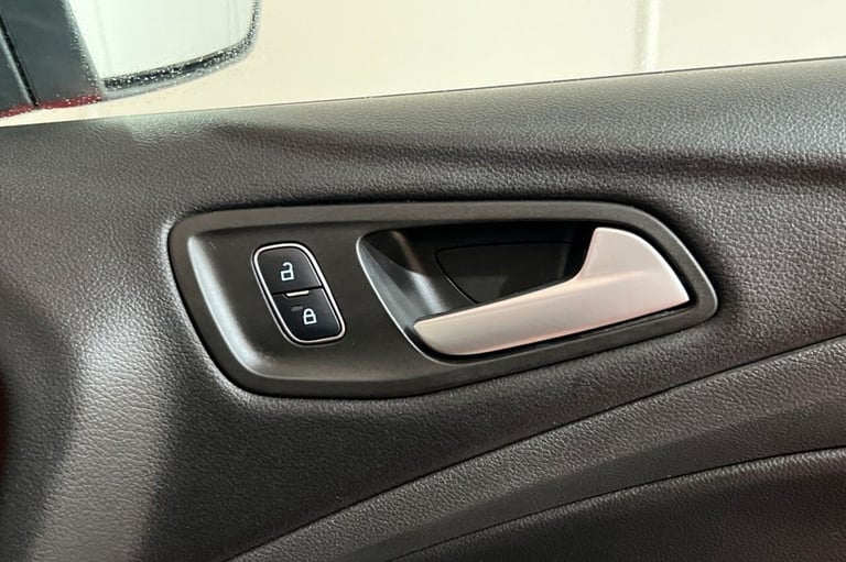 2019 19 FORD KUGA 1.5T ECOBOOST ST-LINE EDITION SUV 5DR PETROL MANUAL EURO 6 (S/