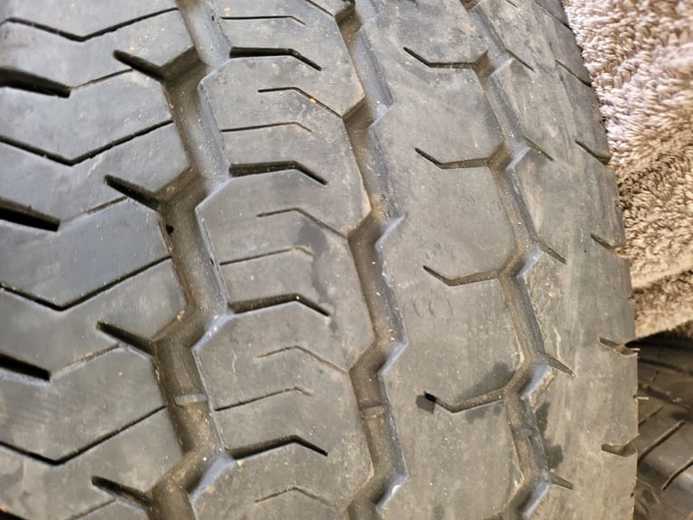4x mercedes sprinter 6 stud wheels and tyres size 235 65 16c 