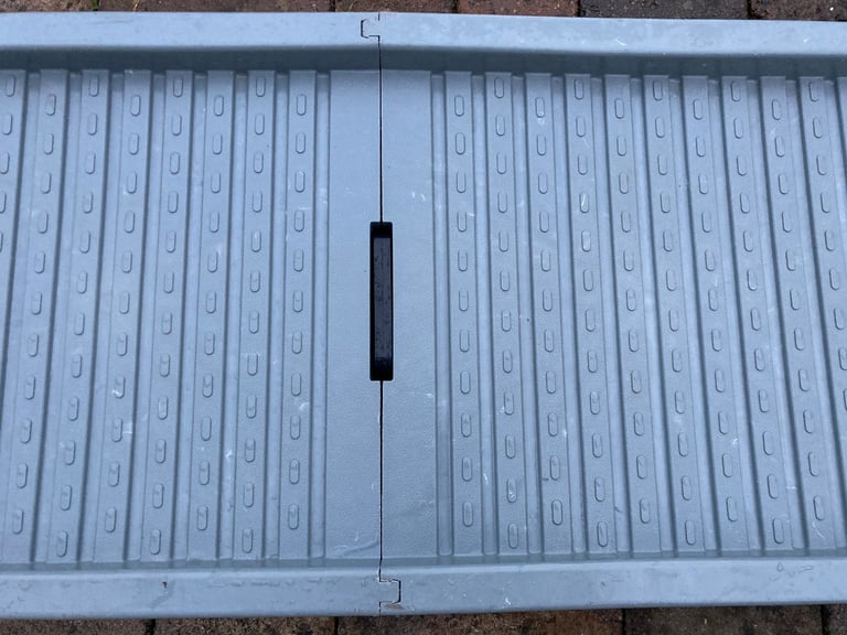 FOLDING ANTI SLIP DOG RAMP