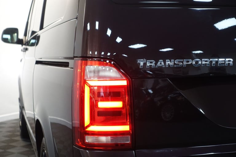 2016 Volkswagen Transporter 2.0 BiTDI T32 BlueMotion Tech Window Van 4dr Diesel DSG FWD SWB Euro ...